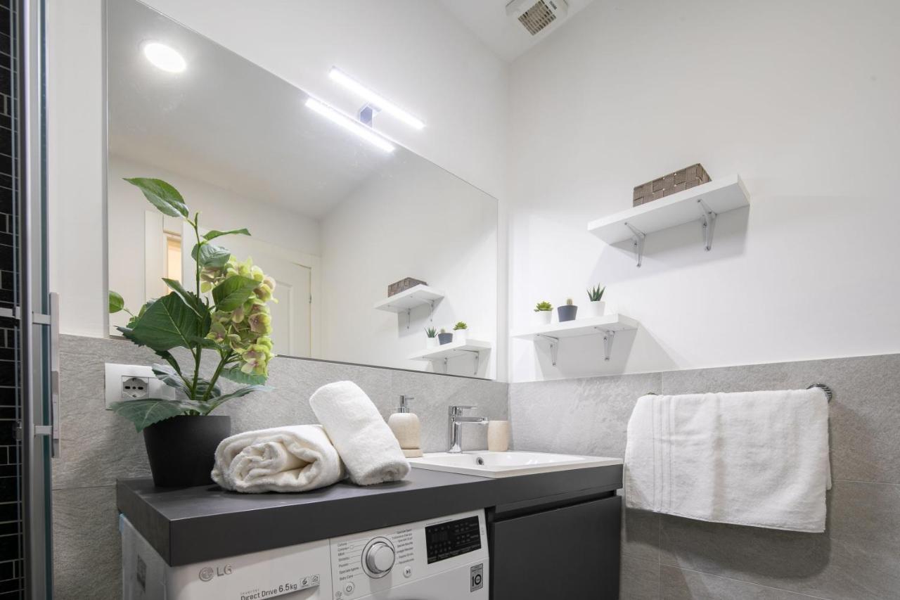 Pepi Modern By Mmega Apartment ฟลอเรนซ์ ภายนอก รูปภาพ